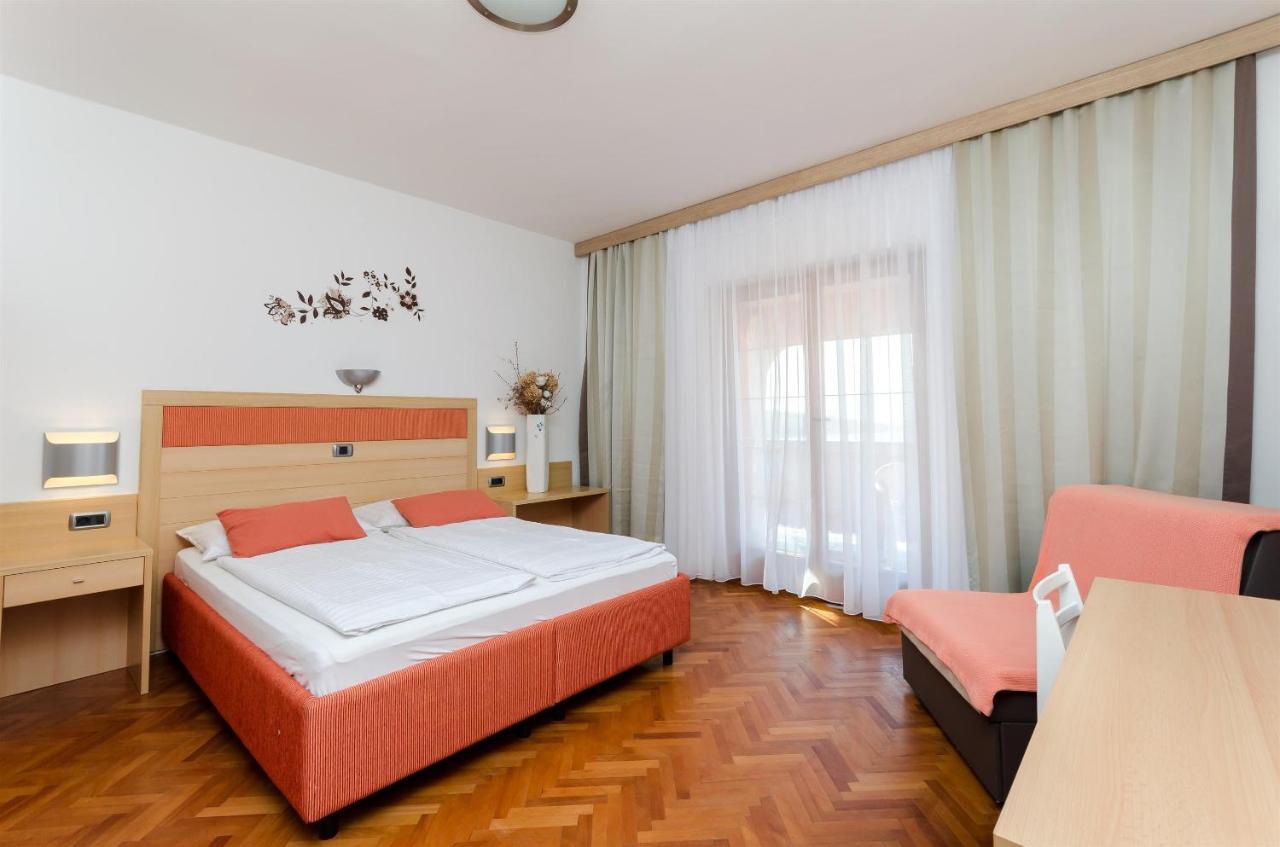 Apartments Mirjana B Lopar Εξωτερικό φωτογραφία
