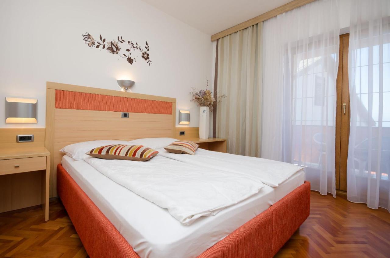 Apartments Mirjana B Lopar Εξωτερικό φωτογραφία