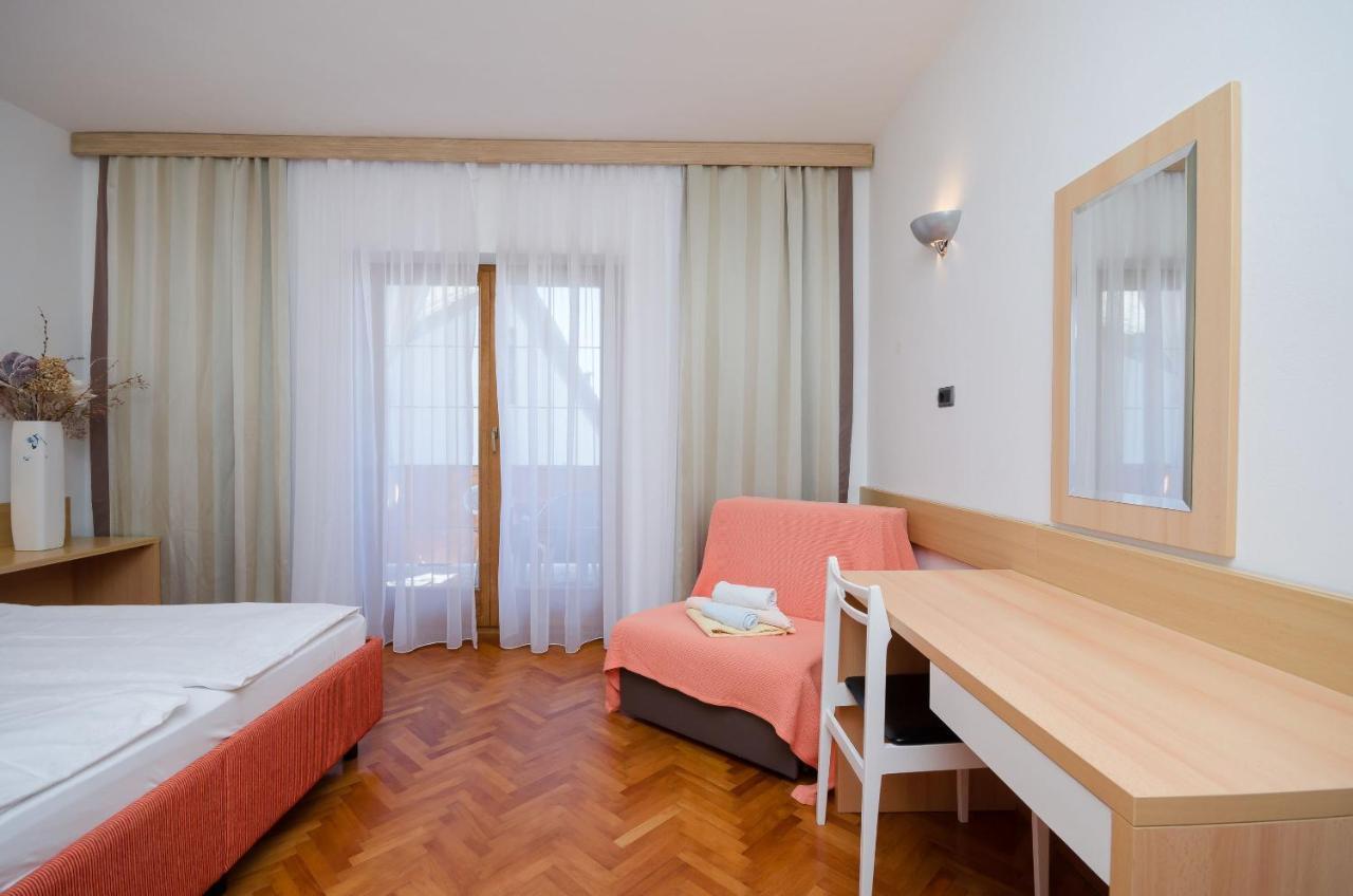 Apartments Mirjana B Lopar Εξωτερικό φωτογραφία