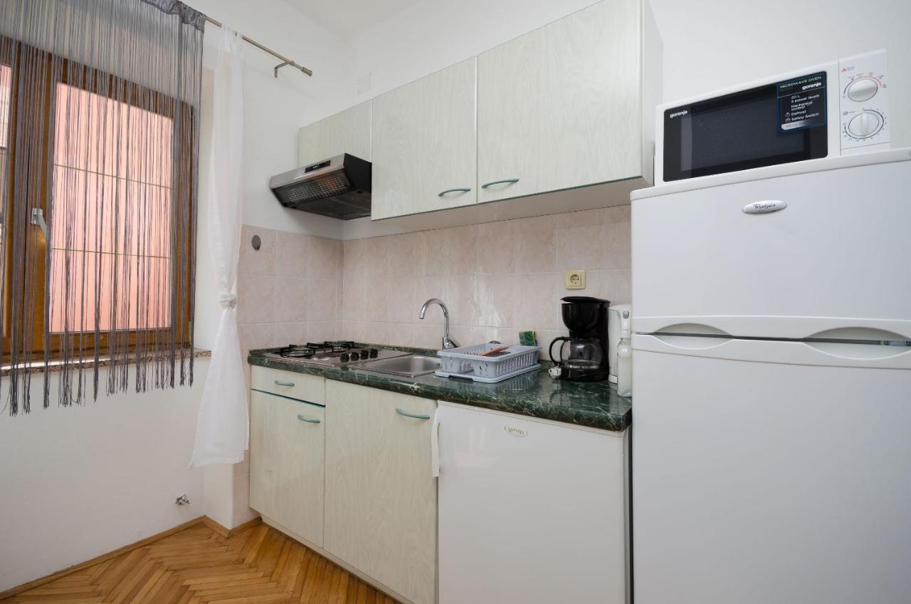Apartments Mirjana B Lopar Εξωτερικό φωτογραφία
